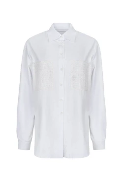 White shirt with knitted pockets 1