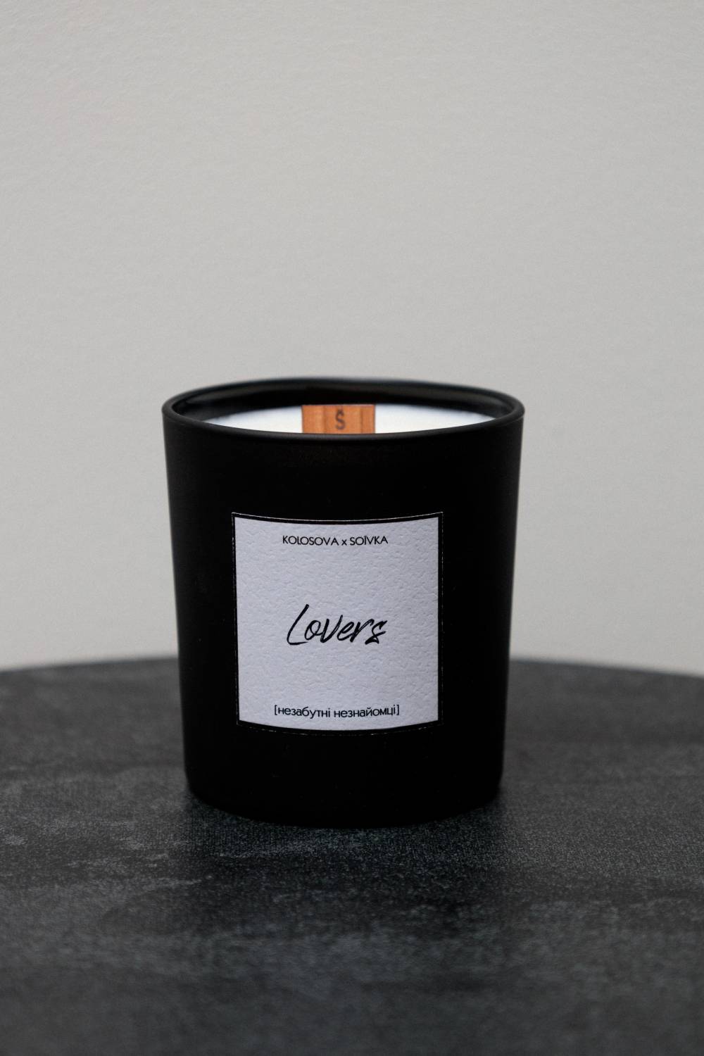 Candle UNFORGETTABLE STRANGERS 2