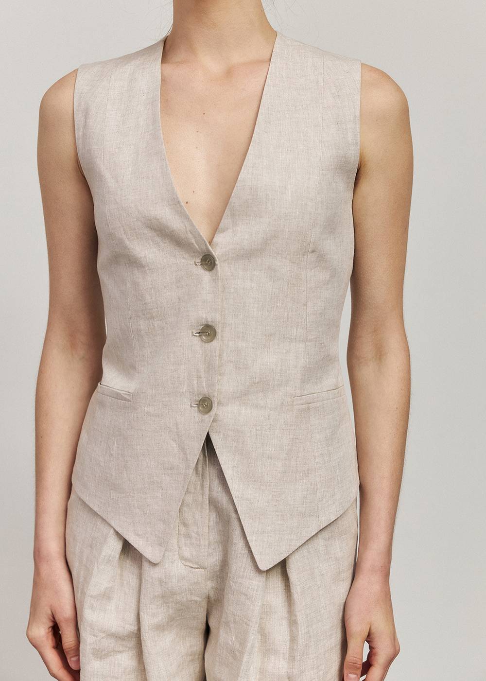 NATURAL COLOR LINEN VEST 1