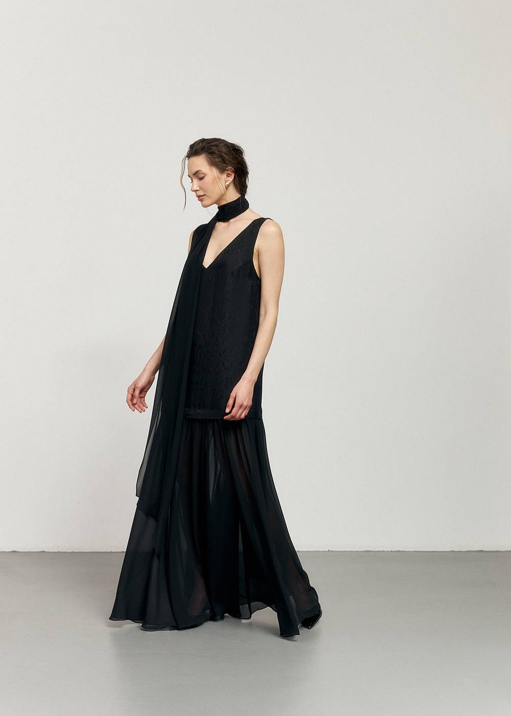 BLACK MAXI DRESS WITH REPTILES PRINT 1
