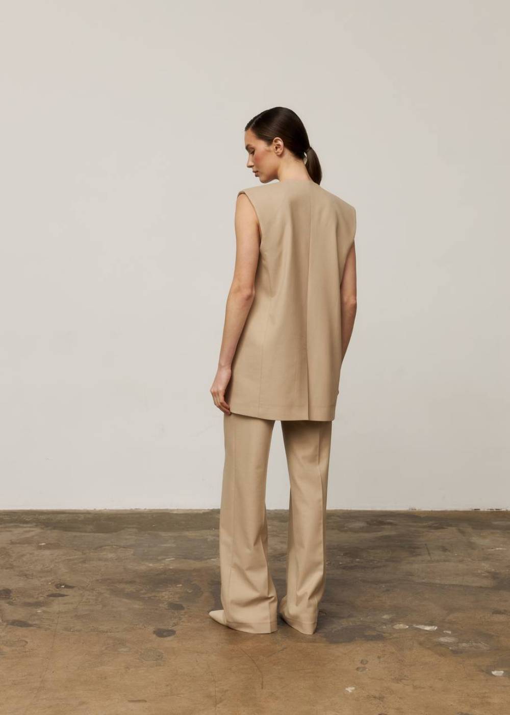 BEIGE STRAIGHT FIT PANTS 1