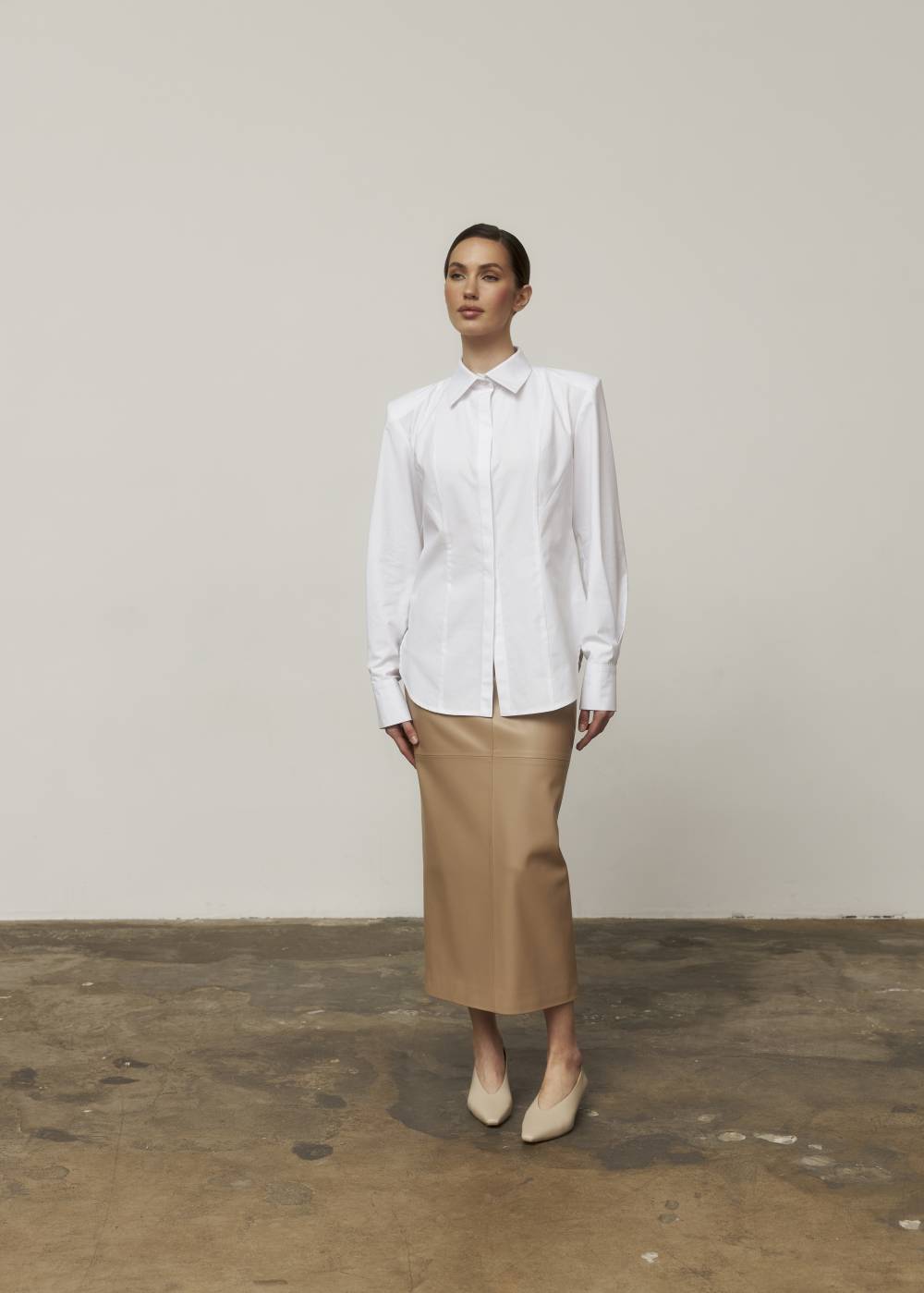 SHIRT WITH WIDE SHOULDER LINE 1