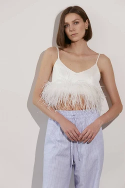 top with feathers3
