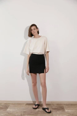 Basic t-shirt3