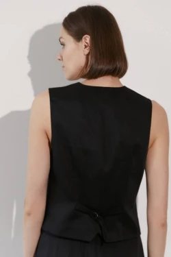 Classic vest5