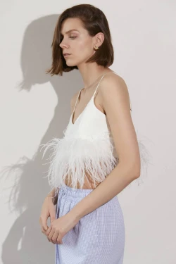 top with feathers2