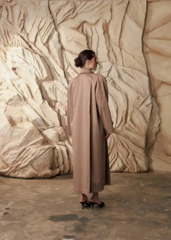 TRENCH COAT WITH PLEATS3