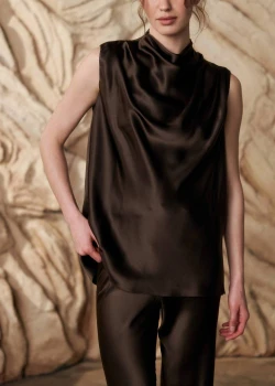 PANTS ON THE SIDE6
