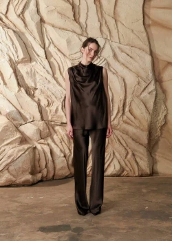PANTS ON THE SIDE5