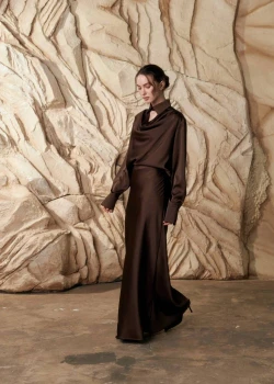 MAXI SKIRT ON THE SIDE3