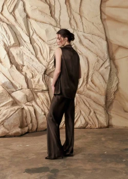 PANTS ON THE SIDE3
