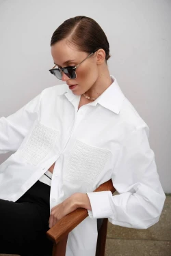 White shirt with knitted pockets 2