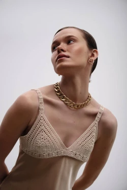 Knitted bra3