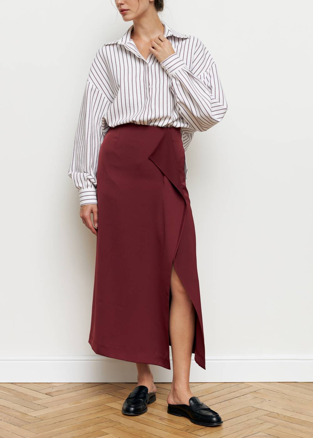 BURGUNDY CUT MIDI SKIRT 1